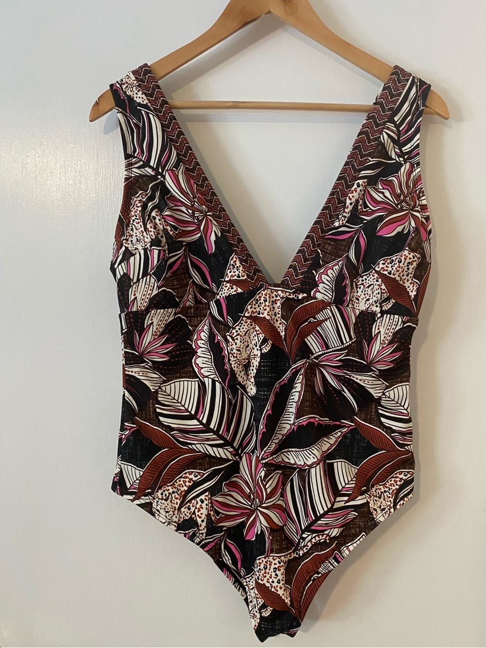 sofia by sofia vergara Floral Deep V One-Piece Swimsuit in Black, Brown & Pink